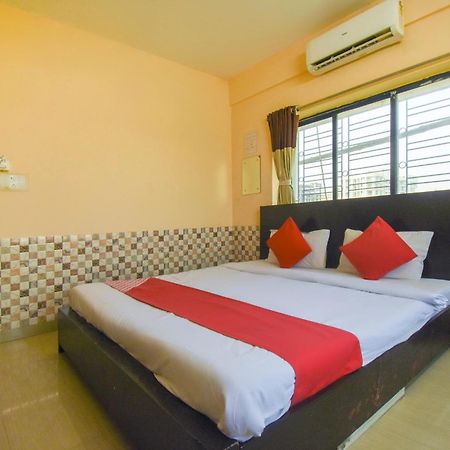 Hotel O Regal Inn Calcutta Extérieur photo
